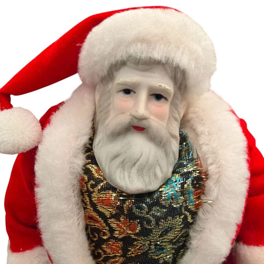 Vintage Roman Santa Claus Figurine 10